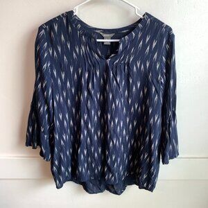 Eddie Bauer Blue Patterned Quarter Sleeve Blouse